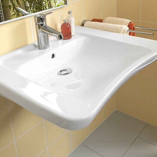 Lavoar persoane cu dizabilitati suspendat Villeroy & Boch Architectura Vita 65x55 cm