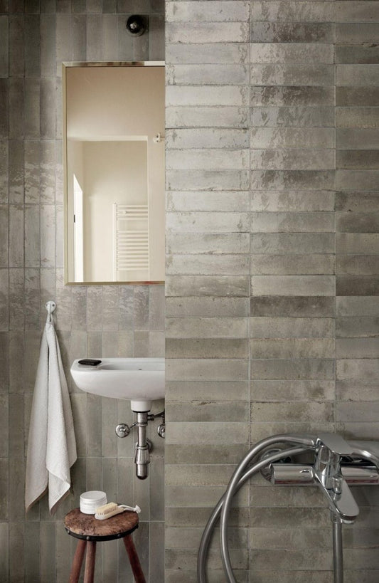 Gresie exterior / interior portelanata gri 6x24 cm, Marazzi Lume Greige Lux