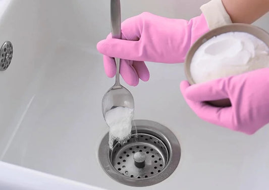 Cum sa cureti scurgerea chiuvetei de bucatarie