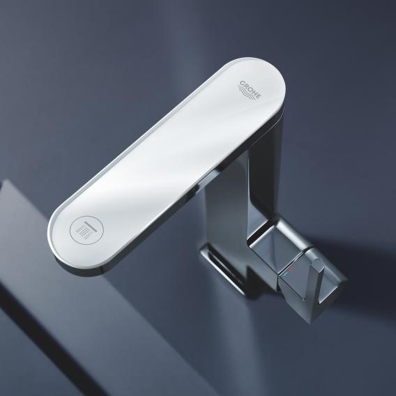 Baterie lavoar Grohe Plus, pipa pivotanta si afisaj LED, ventil click clack