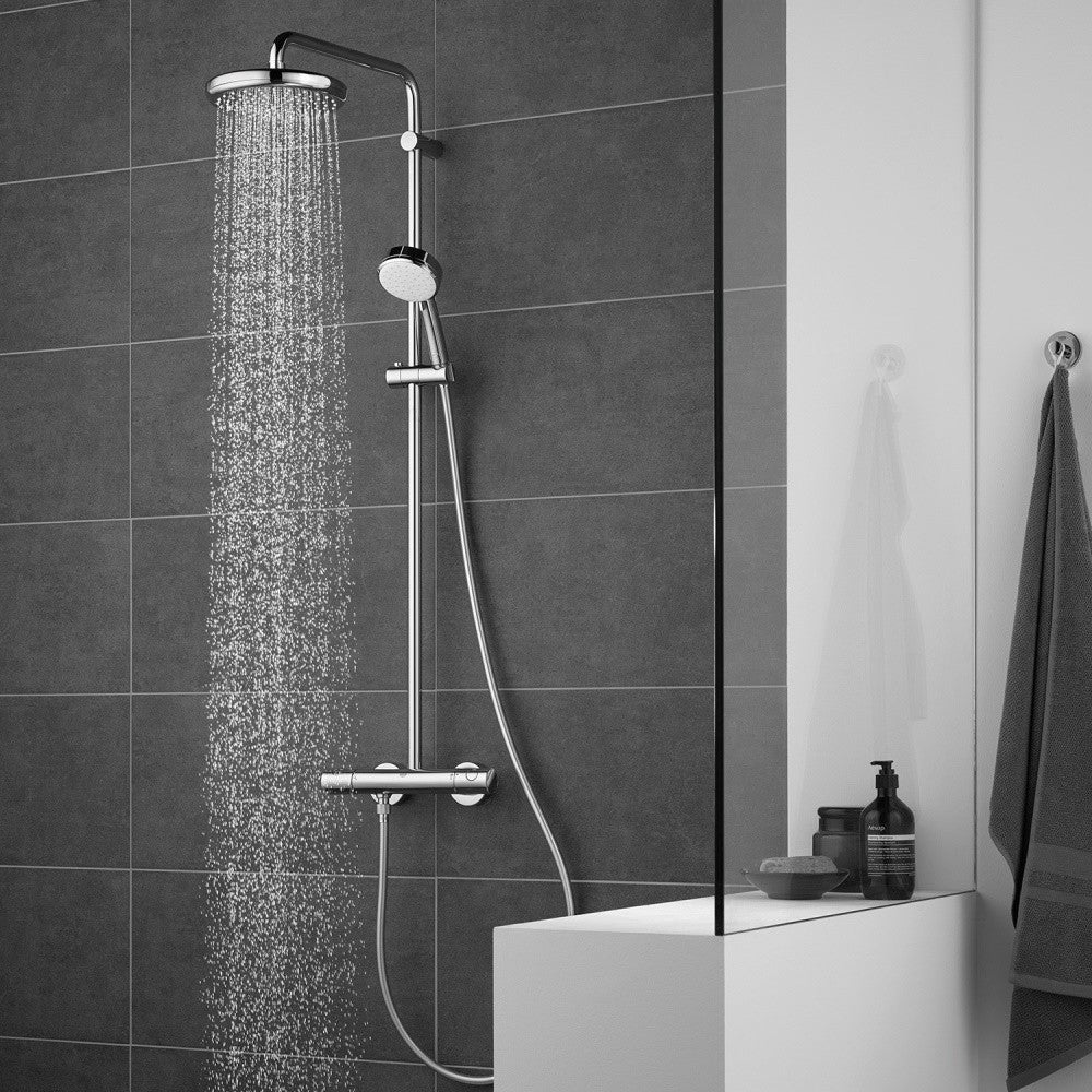 Coloana dus cu baterie si termostat Grohe New Tempesta Cosmopolitan 210, cu pipa cada