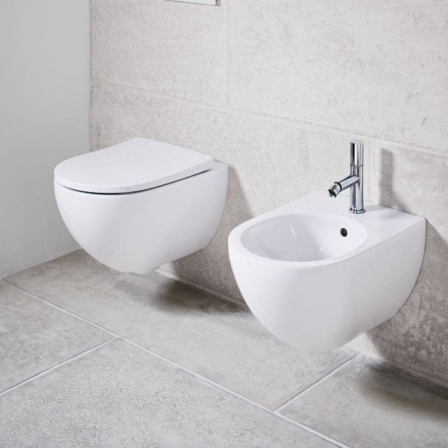 Set Vas WC suspendat cu capac si bideu Geberit Acanto Rimfree 35x51 cm evacuare orizontala