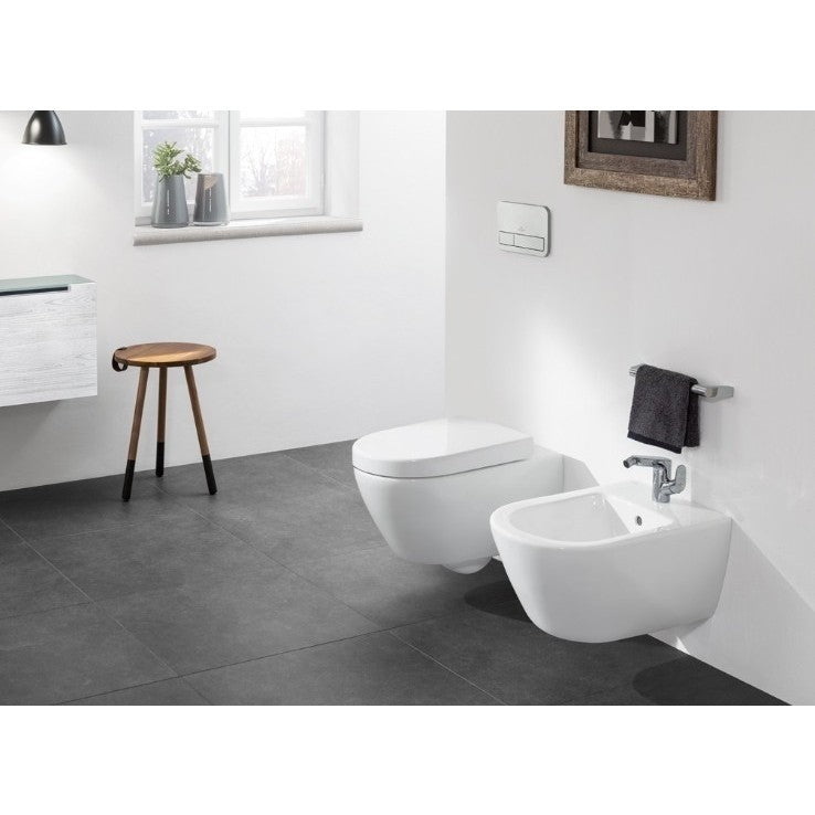 Set Vas WC suspendat cu capac si bideu Villeroy & Boch Subway 2.0 37x56 cm evacuare orizontala, sistem spalare DirectFlush