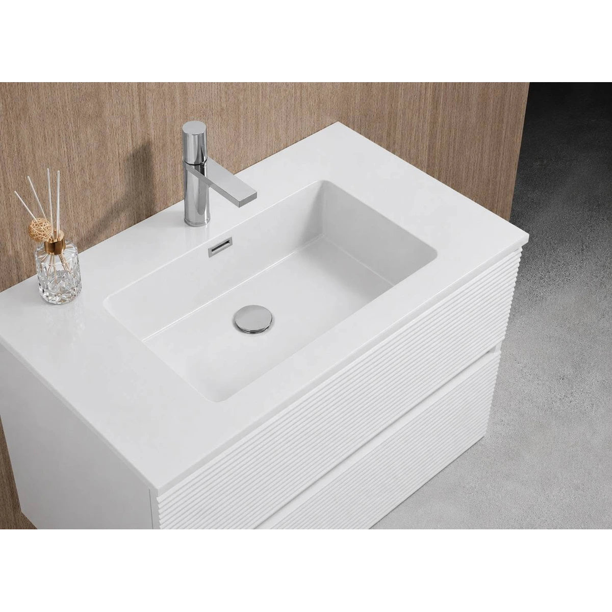 KUMA Bella 80 alb lucios - detaliu set mobilier baie