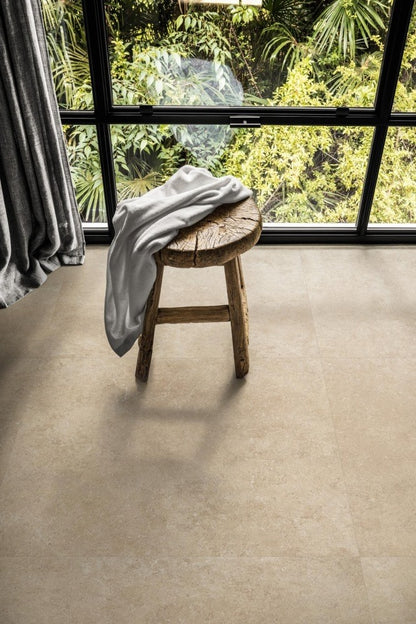 Gresie exterior portelanata rectificata bej 120x120 cm, Marazzi Mystone Limestone Sand Strutturato