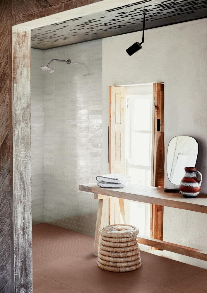 Gresie interior portelanata alba 6x24 cm, Marazzi Lume Off White Lux