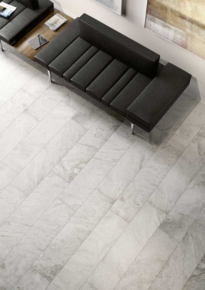 Gresie exterior / interior portelanata rectificata alba 30x60 cm, Marazzi Mystone Quarzite Ghiaccio
