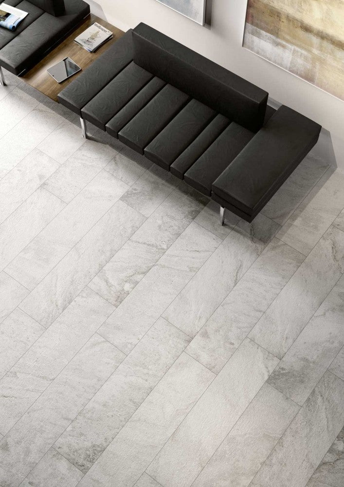 Gresie exterior / interior portelanata rectificata alba 30x120 cm, Marazzi Mystone Quarzite Ghiaccio